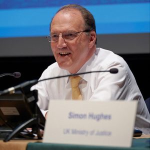 simon-hughes-visits-listening-to-children-matters-project-family-matters-mediation
